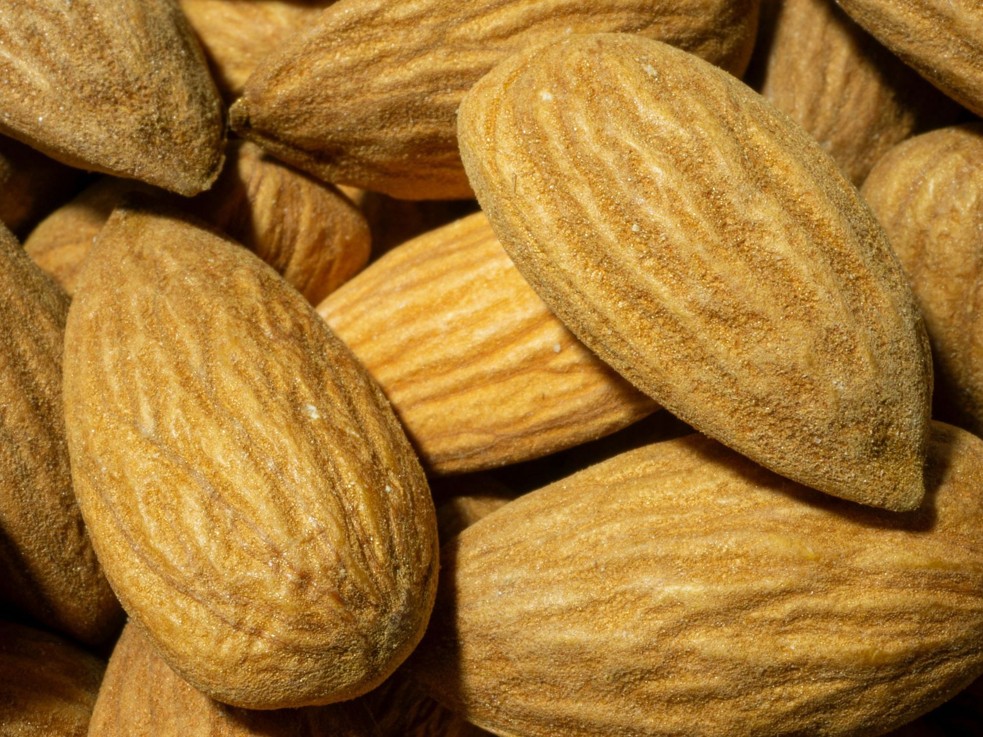 Almonds (Image via Unsplash)